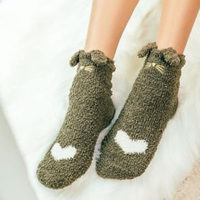 湖北本土优选！高弹不紧绷孕妇袜，短筒防滑设计 + 天然竹纤维材质，孕期走路更稳心